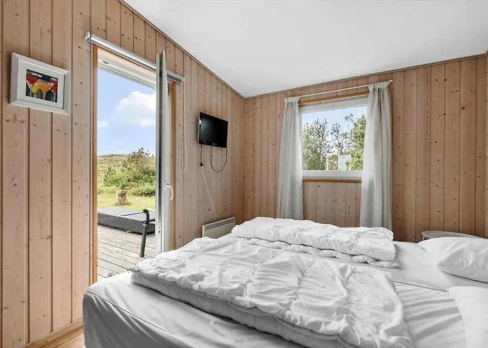 609-hvide-sande-sonder-klitvej-224 * Bjerregård
